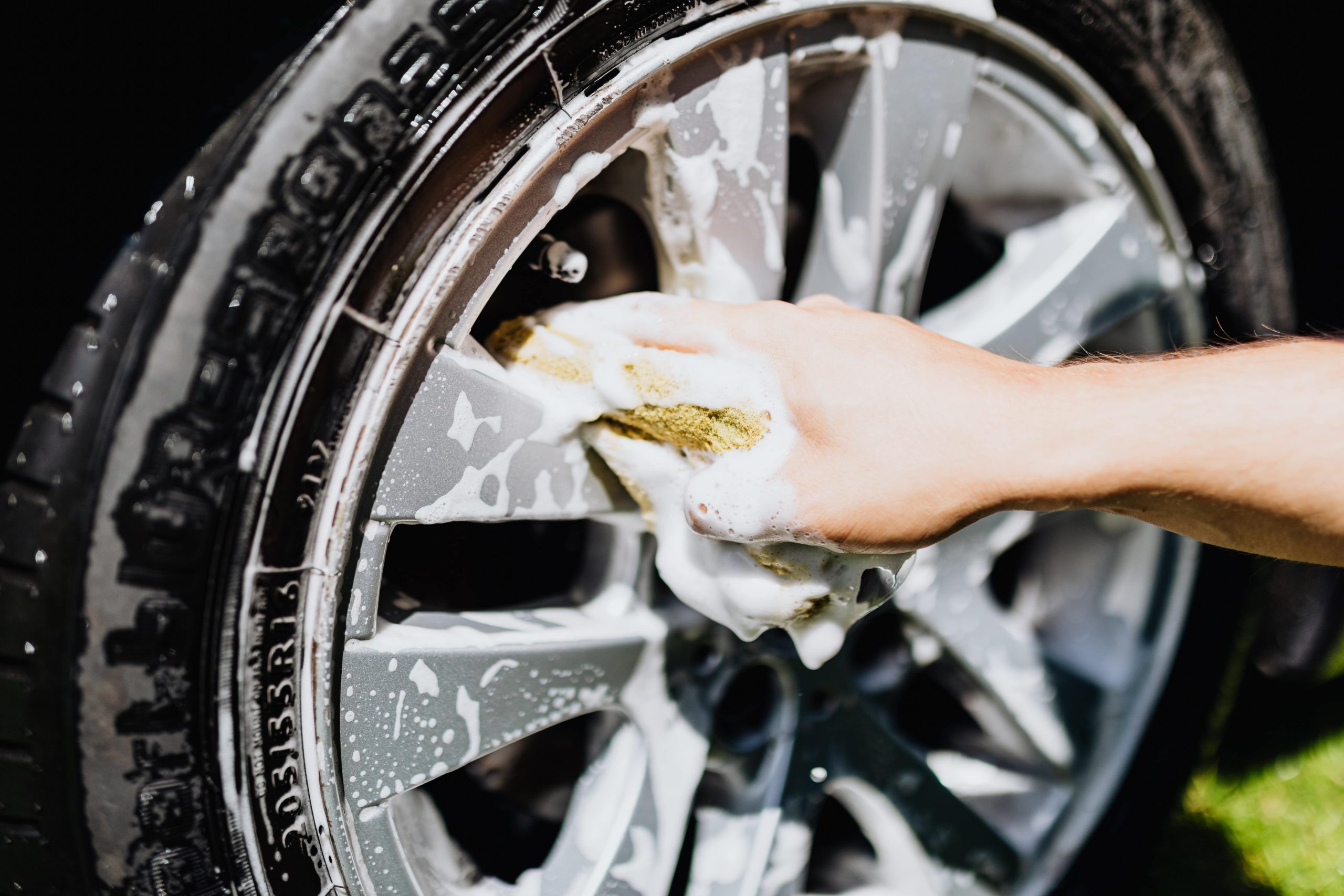 Car Wash Tyre Wash Full Service By Carage in Dubai UAE